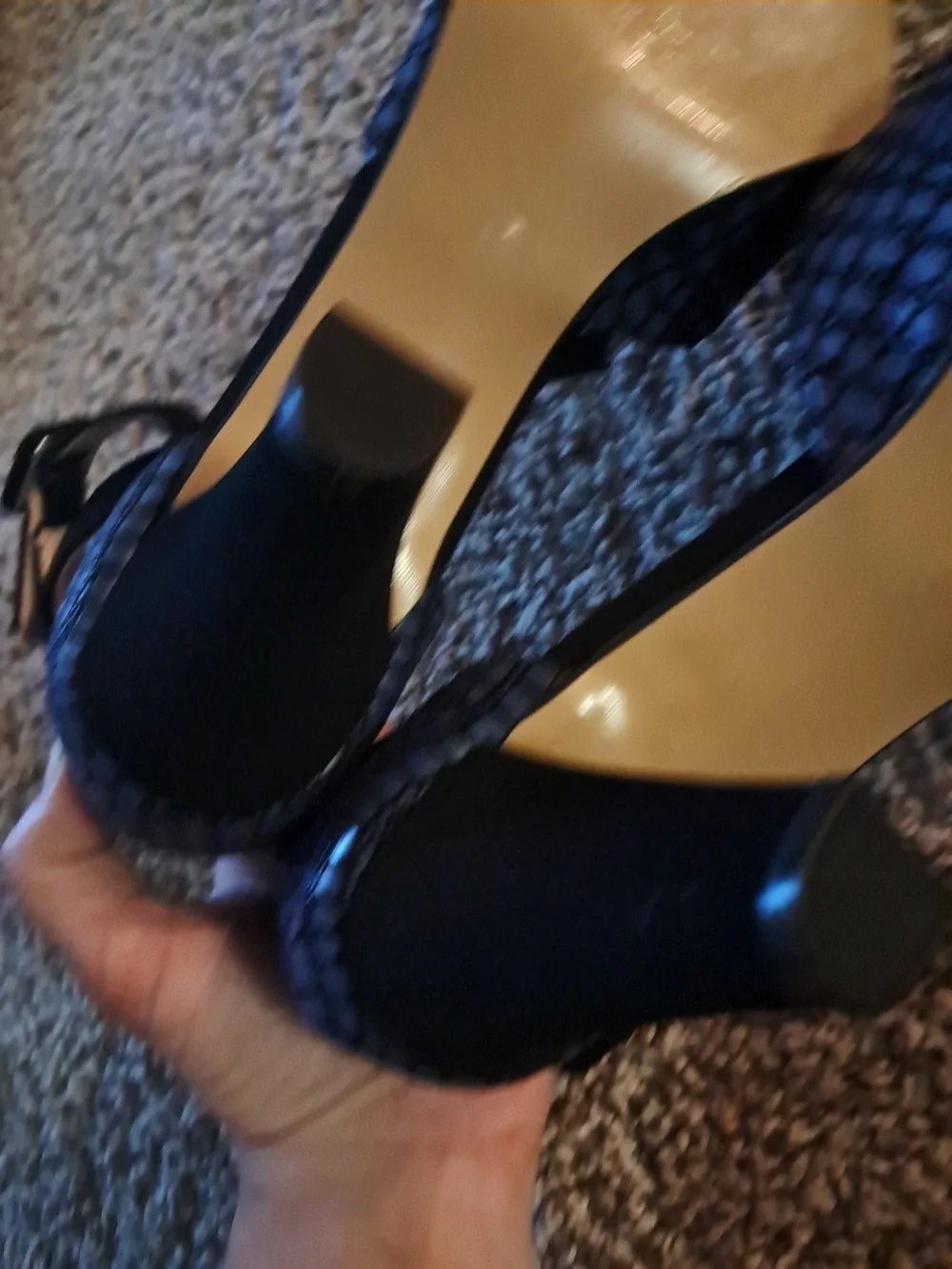 Pointed Toe Ankle-Strap Pumps in Navy Croc-Emboss - Picture 8 of 10